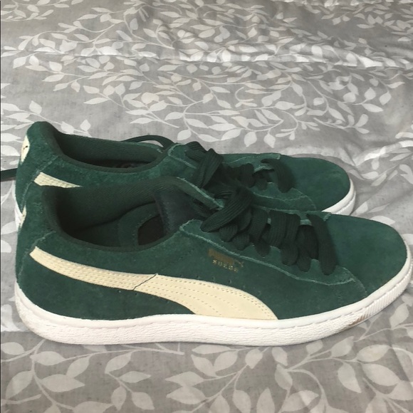dark green puma shoes